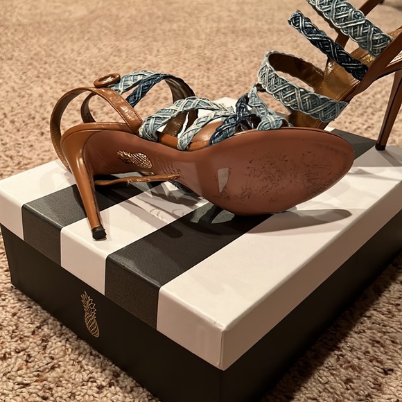 Heels - Picture 5 of 7